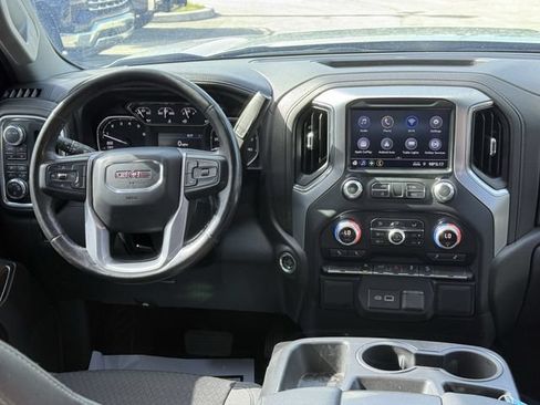 Used 2022 GMC Sierra 1500 Elevation w/ X31 Off-Road Package AWD/4WD image 19