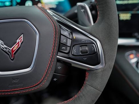 Used 2023 Chevrolet Corvette Stingray Premium Conv w/ Z51 Performance Package image 27