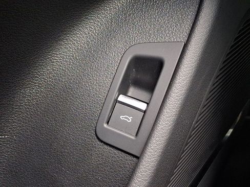 Certified 2024 Audi RS Q8 image 27