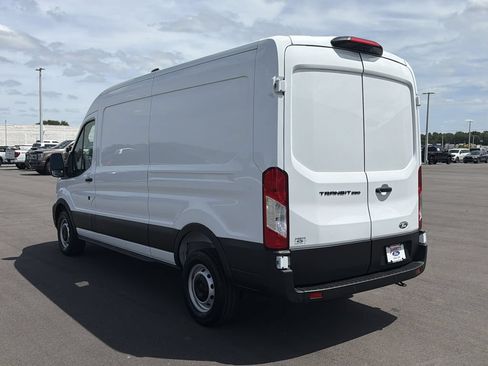 New 2026 Ford Transit 250 148 Medium Roof w/ Load Area Protection Package RWD image 6