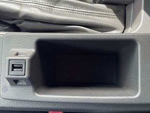 Used 2002 Ford Thunderbird RWD image 22