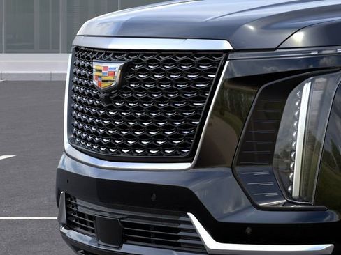 New 2026 Cadillac Escalade Luxury w/ Touring Package AWD/4WD image 13