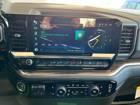 New 2025 Chevrolet Silverado 1500 LT w/ Z71 Off-Road Package image 22