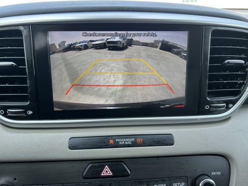 Certified 2020 Kia Sportage LX w/ LX Popular Package image 32