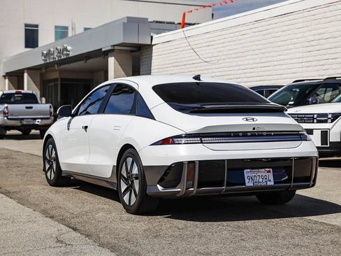 Used 2024 Hyundai Ioniq 6 SE RWD image 4