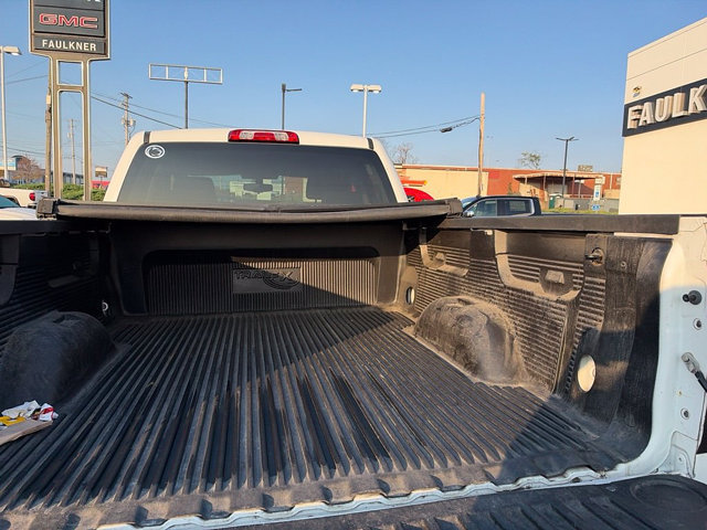 Used 2015 GMC Sierra 1500 SLE w/ SLE Value Package AWD/4WD image 11