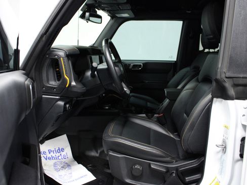 Used 2024 Ford Bronco Badlands image 12
