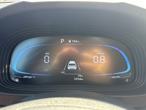 Used 2025 Hyundai Venue SEL image 15