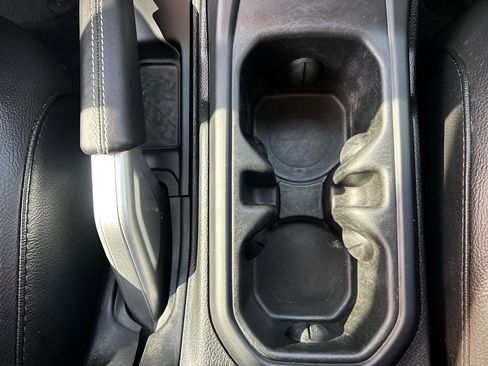 Used 2022 Jeep Wrangler Unlimited Sahara w/ Cold Weather Group image 60