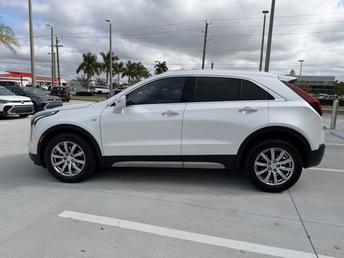 Used 2023 Cadillac XT4 Premium Luxury image 6