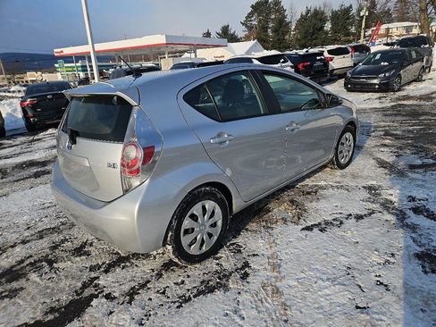 Used 2013 Toyota Prius C Two image 3