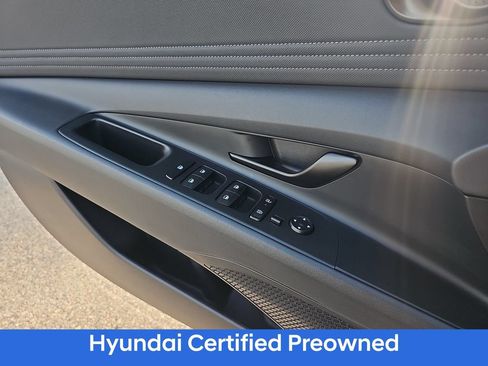 Certified 2025 Hyundai Elantra SEL FWD image 24
