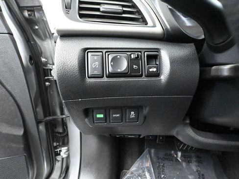 Used 2014 Nissan Sentra S image 23