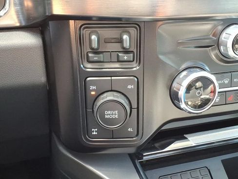 Used 2025 Ford F350 Lariat w/ Chrome Package AWD/4WD image 28