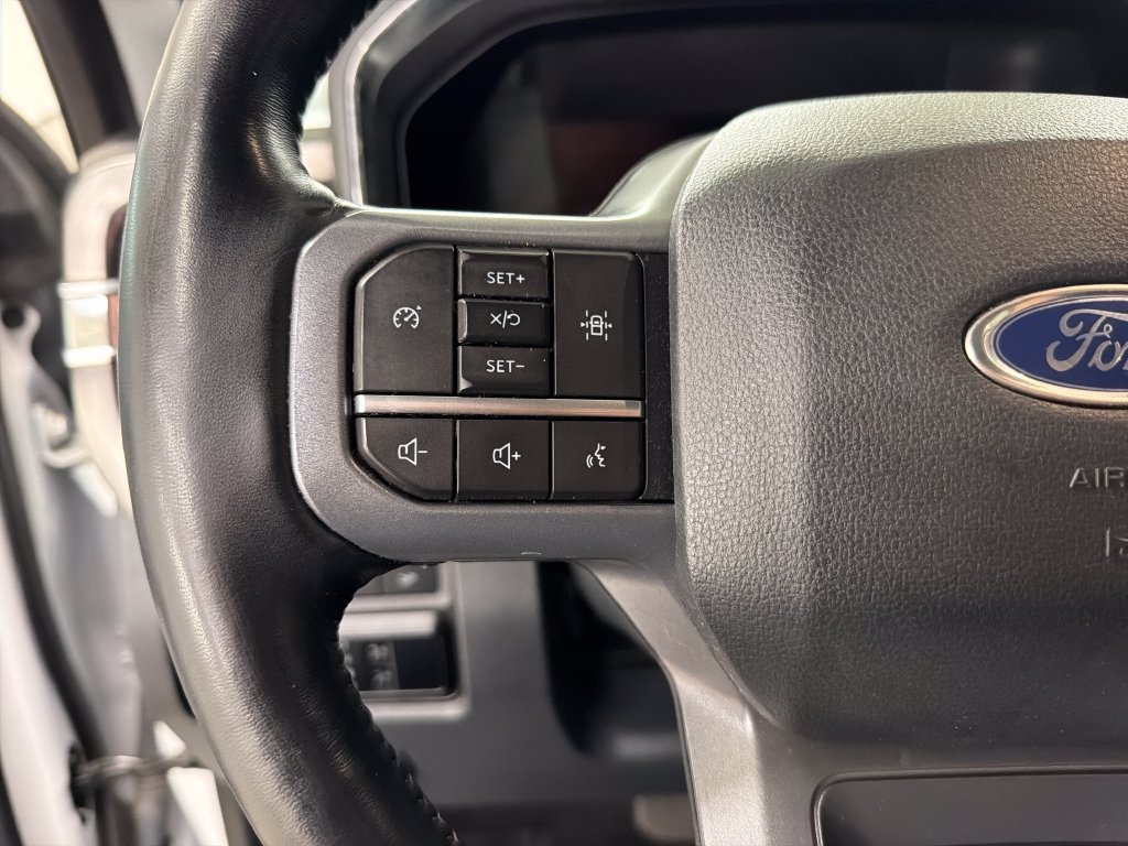 Used 2023 Ford F350 Lariat w/ Tremor Off-Road Package AWD/4WD image 19