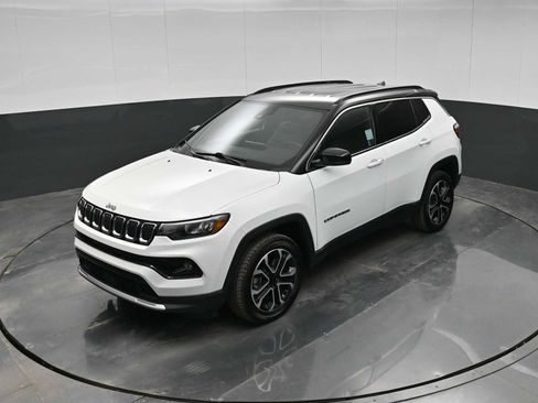 Used 2024 Jeep Compass Limited image 25