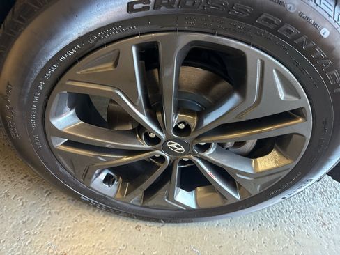 Used 2019 Hyundai Santa Fe AWD image 35