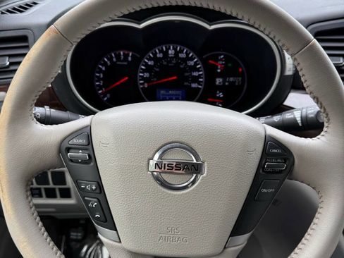 Used 2017 Nissan Quest SV image 24