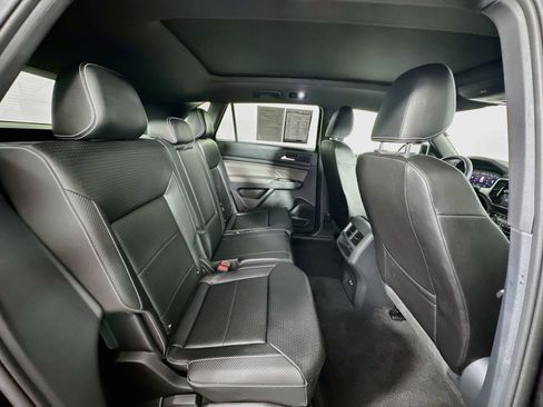 Used 2023 Volkswagen Atlas Cross Sport SE w/ Panoramic Sunroof Package AWD/4WD image 26