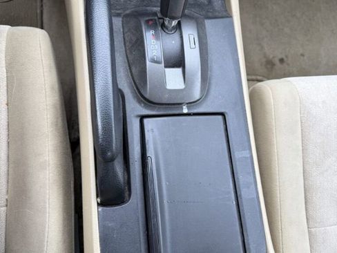 Used 2010 Honda Accord LX image 27