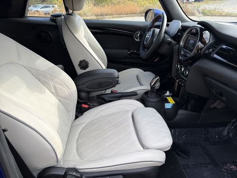 Used 2021 MINI Cooper S w/ Signature Upholstery Package image 12