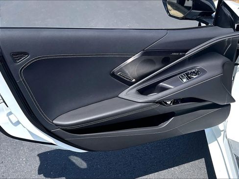 Used 2024 Chevrolet Corvette Stingray Preferred Cpe RWD image 20