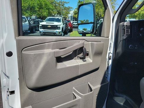New 2024 Chevrolet Express 3500 w/ Power Convenience Package image 15