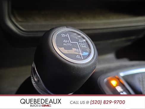 Used 2018 Jeep Wrangler Unlimited Sahara w/ Quick Order Package 24M Moab AWD/4WD image 17