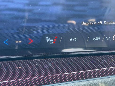 New 2026 Chevrolet Traverse Z71 w/ Driver Confidence Package image 14