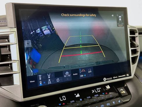 Used 2023 Toyota Tundra Platinum image 28