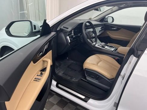 Used 2023 Audi Q8 Premium Plus w/ Premium Plus Package AWD/4WD image 12