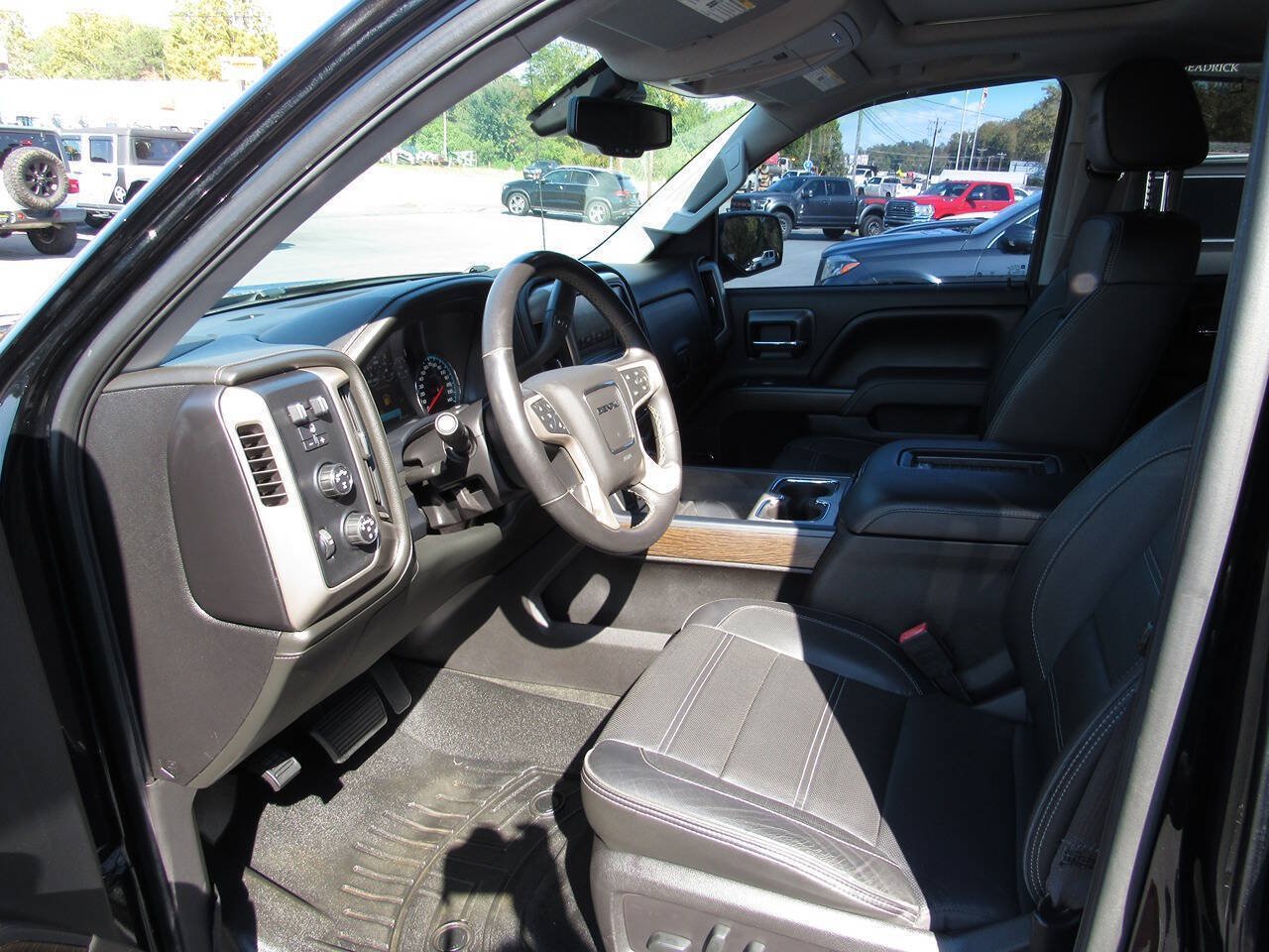 Used 2017 GMC Sierra 1500 Denali AWD/4WD image 19