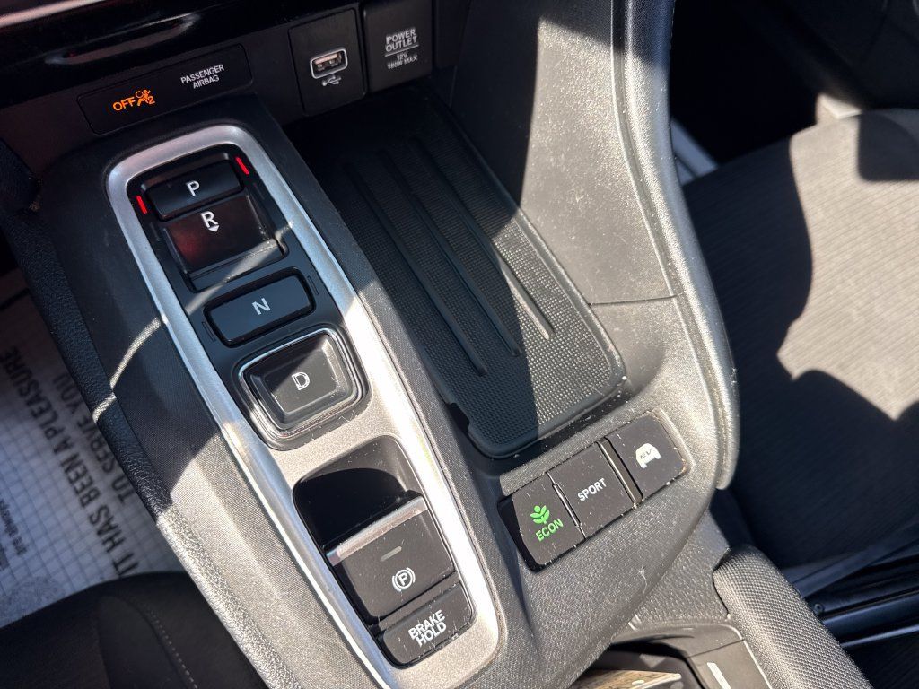 Used 2019 Honda Insight LX image 25