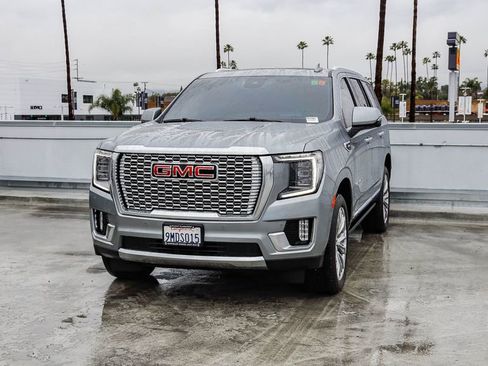 Used 2024 GMC Yukon Denali image 3