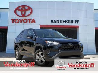 Used 2025 Toyota RAV4 XLE AWD/4WD video 1