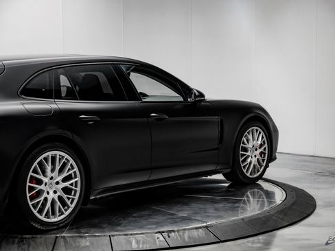 Used 2018 Porsche Panamera Turbo Sport Turismo image 15