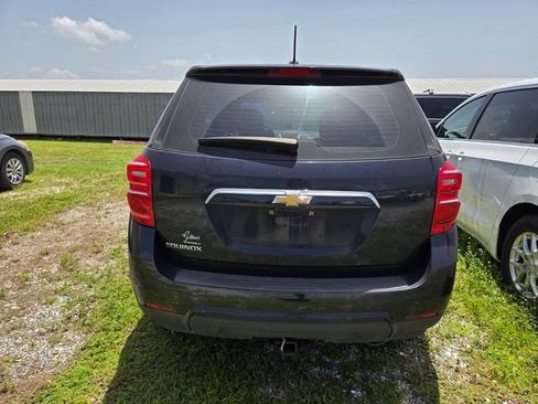 Used 2017 Chevrolet Equinox LS FWD image 3
