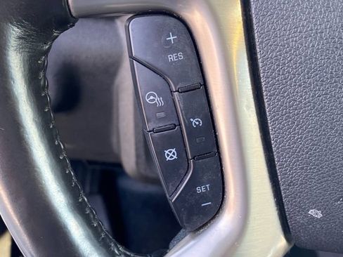 Used 2015 GMC Acadia Denali image 18