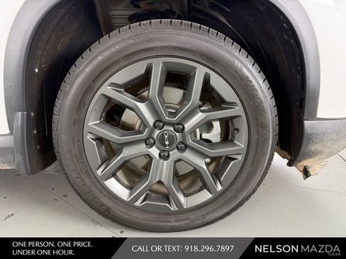 Used 2023 Honda Pilot Touring image 14