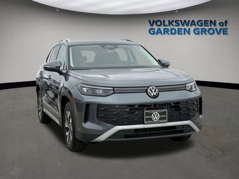 New 2025 Volkswagen Tiguan S image 3