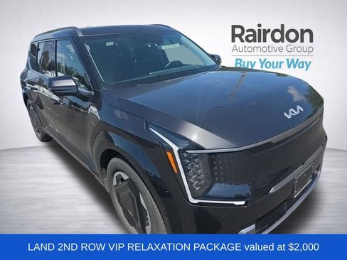 Used 2024 Kia EV9 Land AWD/4WD image 2