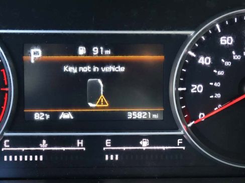 Used 2023 Kia Sorento EX w/ Panoramic Sunroof Package image 47