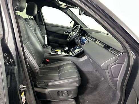 Used 2022 Land Rover Range Rover Velar R-Dynamic S image 28