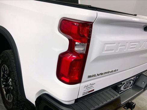 Used 2025 Chevrolet Silverado 1500 ZR2 w/ Technology Package AWD/4WD image 27