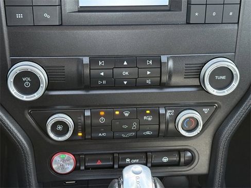 Certified 2022 Ford Mustang Coupe image 10