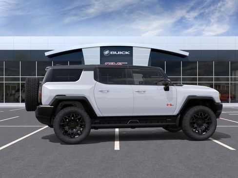 New 2026 GMC Hummer EV SUV w/ LPO, Sport Package AWD/4WD image 5