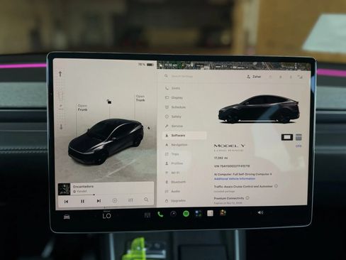 Used 2026 Tesla Model Y Long Range RWD image 22
