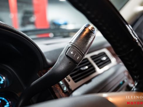 Used 2011 GMC Sierra 3500 Denali image 23