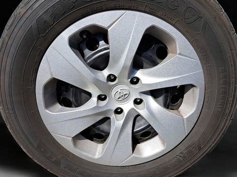 Certified 2023 Toyota RAV4 LE image 2