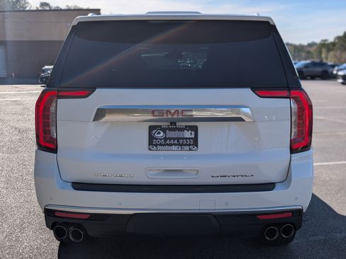 Used 2023 GMC Yukon XL Denali image 8